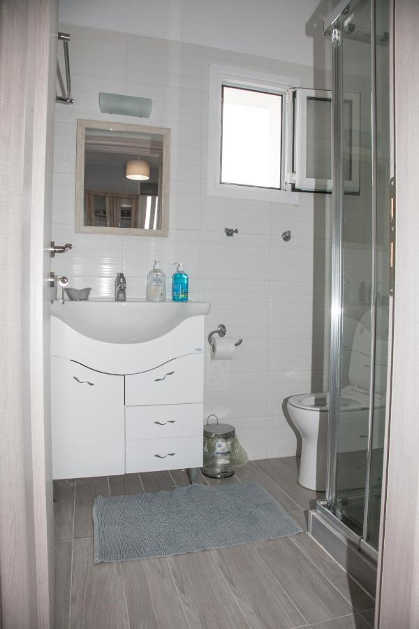 Nemo 1 Apartment Xi Beach Exterior photo